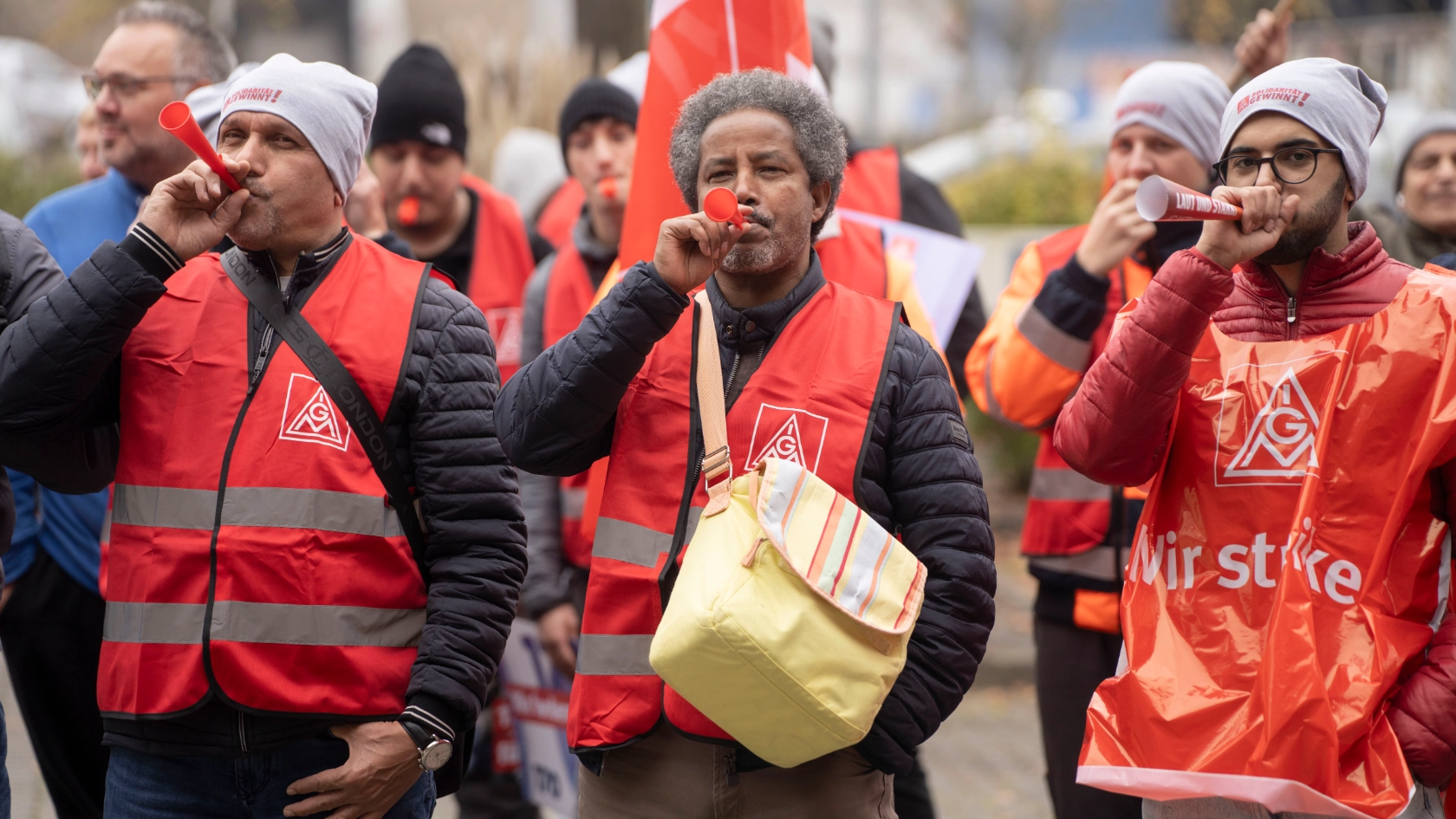 2024-11-07 Warnstreik GKN, LMS