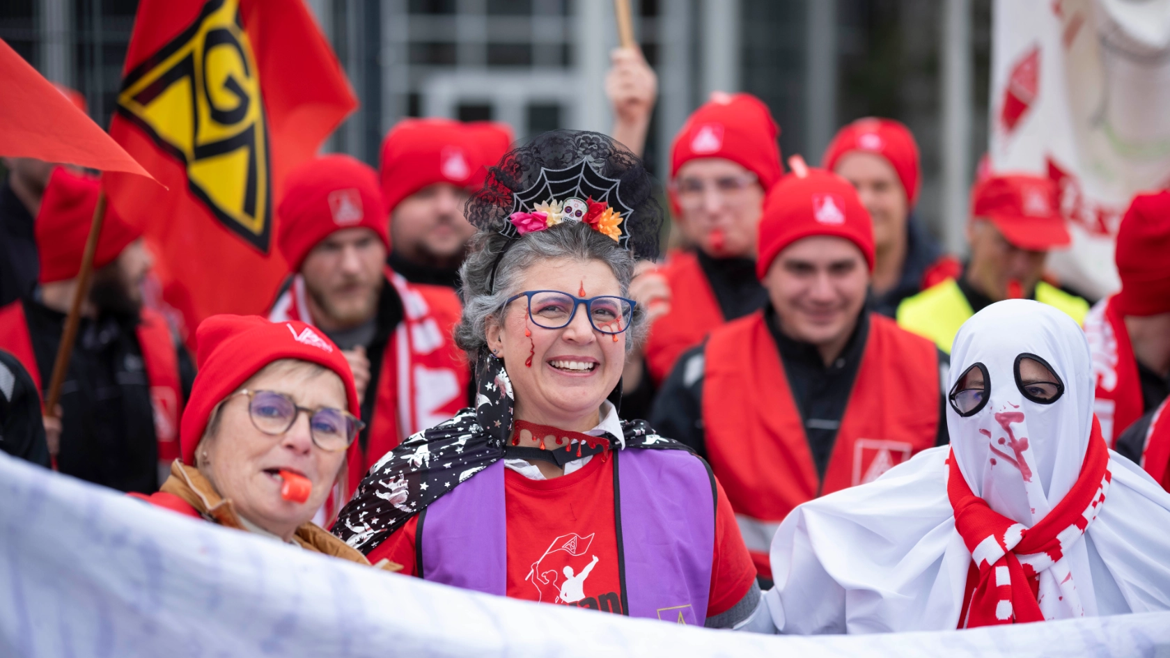 Warnstreik Zeppelin Systems GmbH, Roedermark, 31.10.24, Foto: Tim Wegner