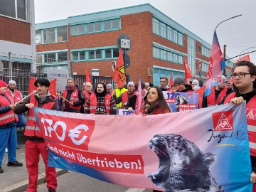 Roländer und VDE auf der Straße