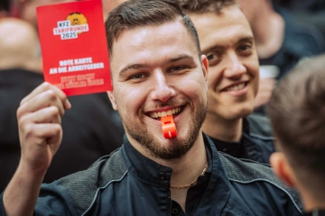 26. September - Rote Karte gegen den Kahlschlag
