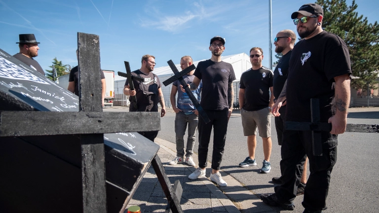 IG Metall Aktion KUBOTA Mitarbeiter , vor der Ausbildungsmesse, Rodgau,  19.09.25, Foto: Tim Wegner