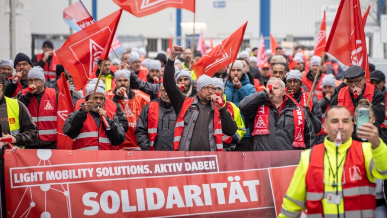 2024-11-07 Warnstreik GKN, LMS